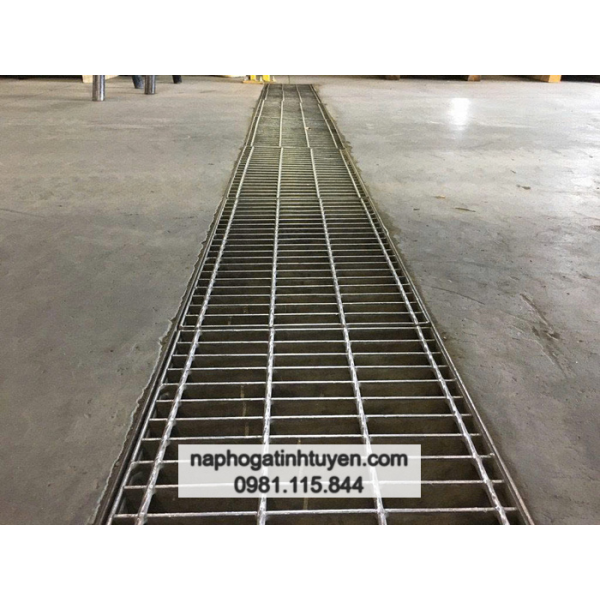Tấm sàn grating mạ kẽm nhúng nóng