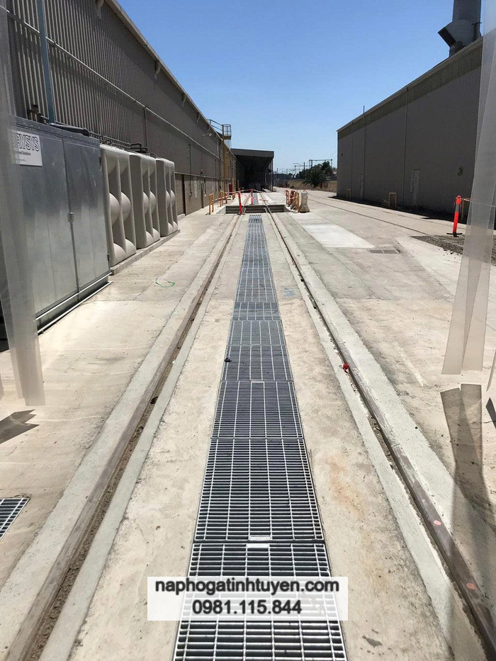 Tấm sàn Grating mạ kẽm nhúng nóng TP HCM