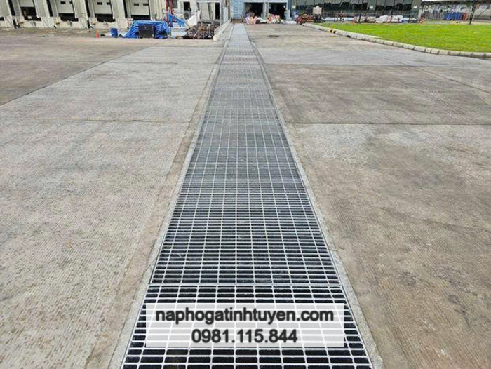 Tấm sàn Grating mạ kẽm nhúng nóng TP HCM – Giải pháp chống ăn mòn hiệu quả