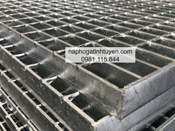 Tấm sàn grating mạ kẽm nhúng nóng chịu lực tốt tại TP HCM - Giao tận nơi