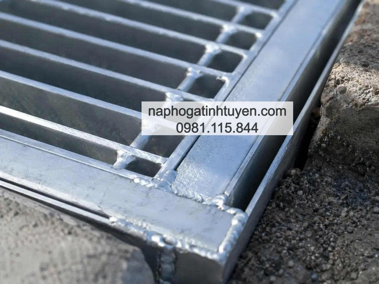 Tấm sàn grating mạ kẽm nhúng nóng chịu lực tốt tại TP HCM - Giao tận nơi