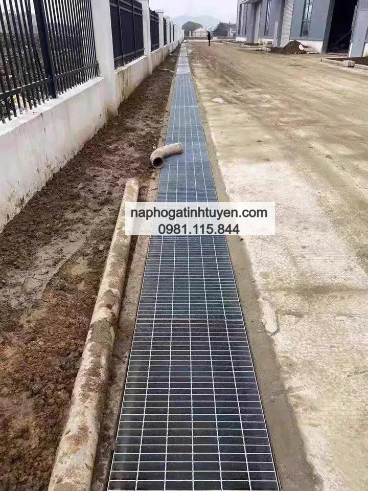 Mua tấm sàn grating mạ kẽm nhúng nóng cho nhà máy và khu công nghiệp TP HCM