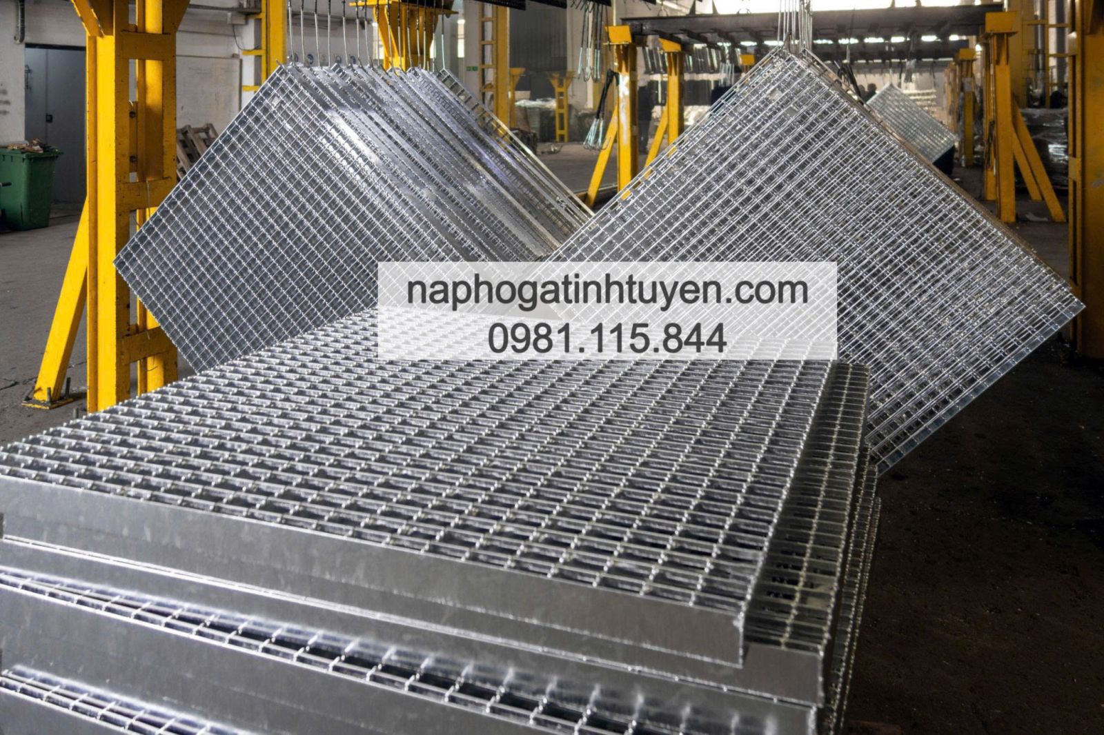 Xưởng sản xuất tấm sàn grating mạ kẽm nhúng nóng tại TP HCM