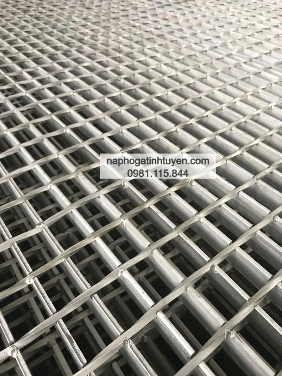 Tấm sàn grating mạ kẽm cao cấp tại TP HCM – Tối ưu độ bền và khả năng thoát nước.