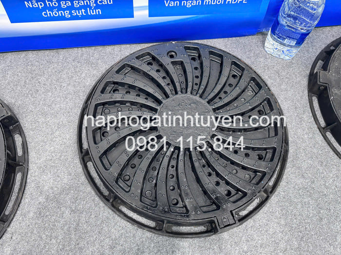 Nắp hố ga tròn thu nước xoắn ốc